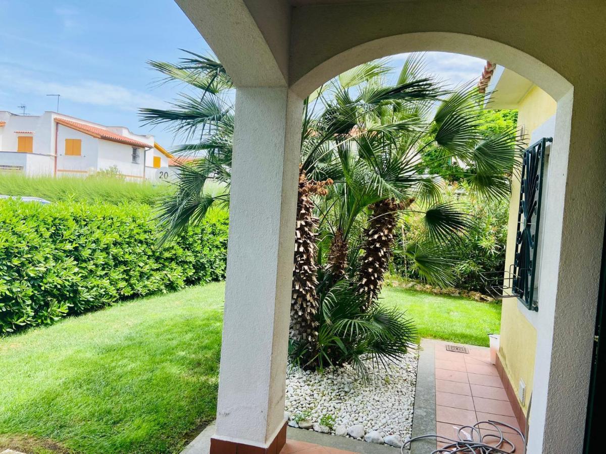 Villa Claudia A 400M Dal Mare ポルト・レカナーティ エクステリア 写真