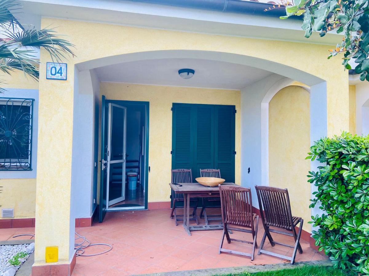 Villa Claudia A 400M Dal Mare ポルト・レカナーティ エクステリア 写真