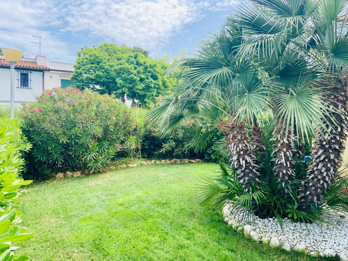 Villa Claudia A 400M Dal Mare ポルト・レカナーティ エクステリア 写真